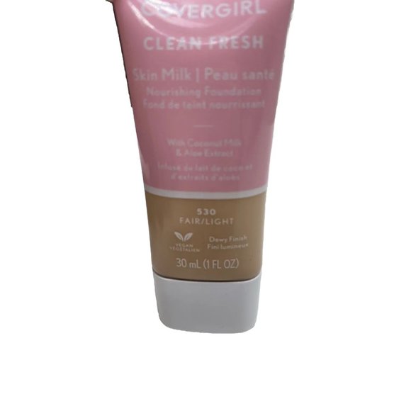 Foundation Covergirl Clean Fresh Skin Milk 530 Fair Brand New Makeup - Picture 4 of 4